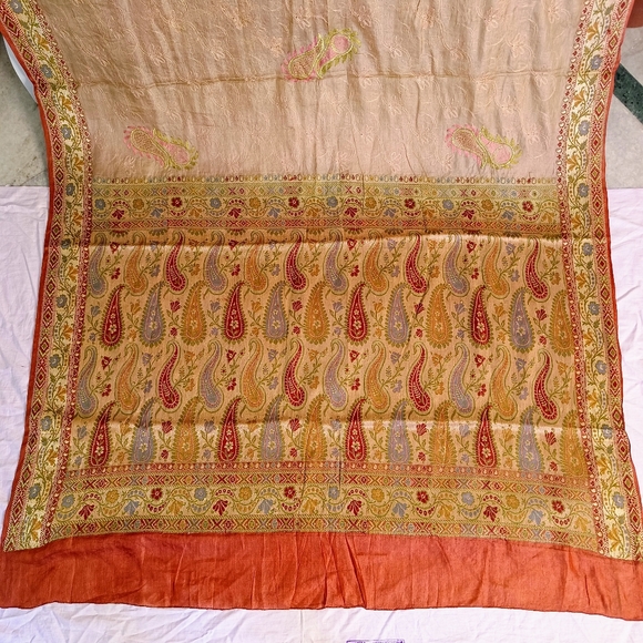 Pure tusser silk designer saree - Picture 4 of 8
